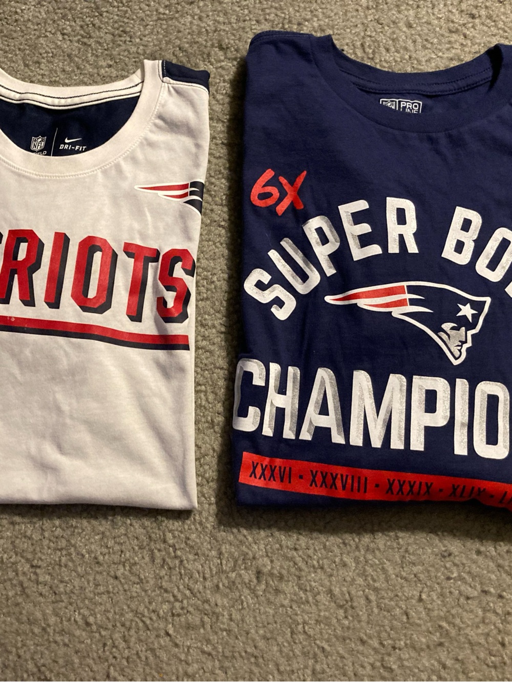 Men’s x2 med. Patriots White Navy Football Tees with Red Logo